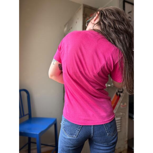 Vintage 80s Dolly Porkin’ Novelty T-Shirt | Hot Pink 50/50 Tee | Texas | Size M - Picture 3 of 12